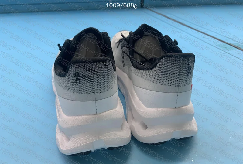 On Running Cloudtilt Sneakers