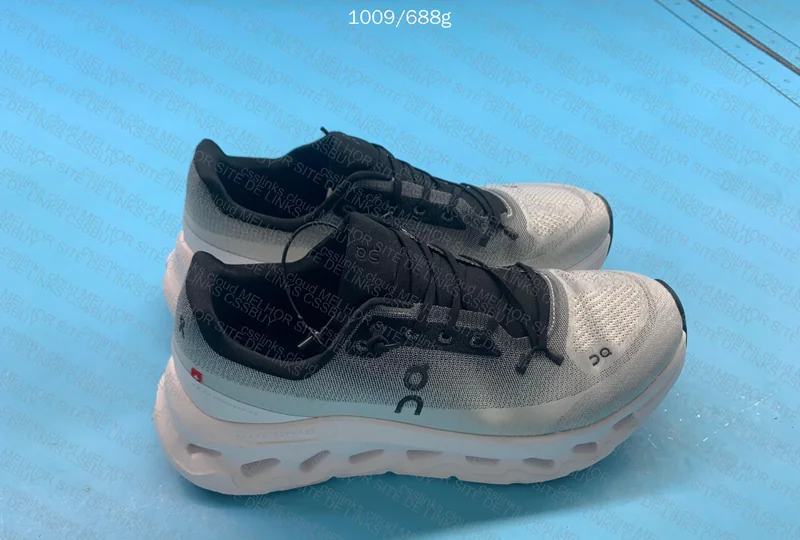 On Running Cloudtilt Sneakers 2