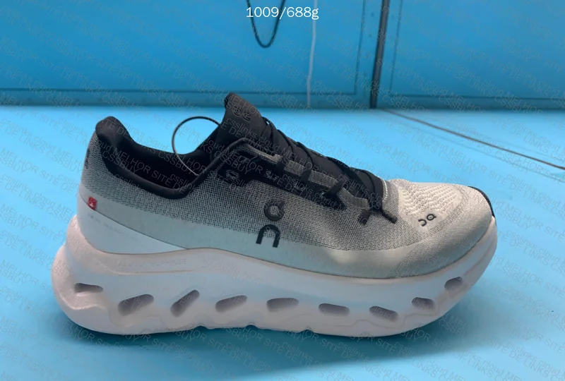 On Running Cloudtilt Sneakers 5