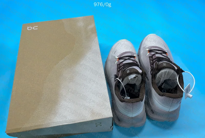 On Running Cloudtilt Sneakers 3