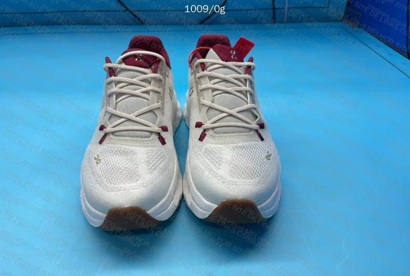 On Running Cloudtilt Sneakers 4