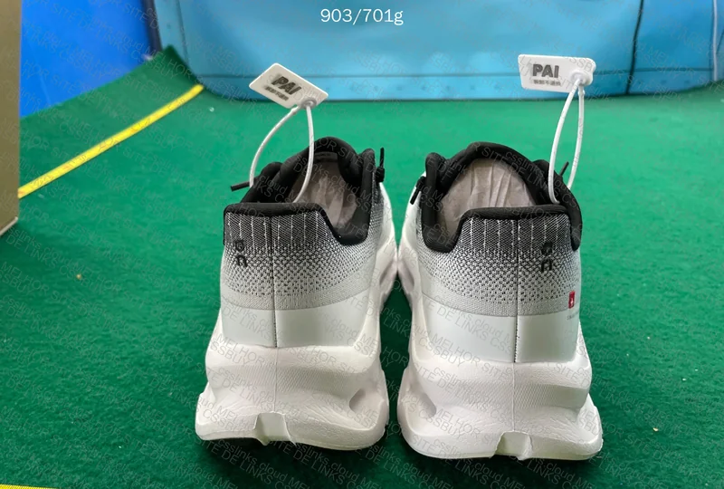 On Running Cloudtilt Sneakers