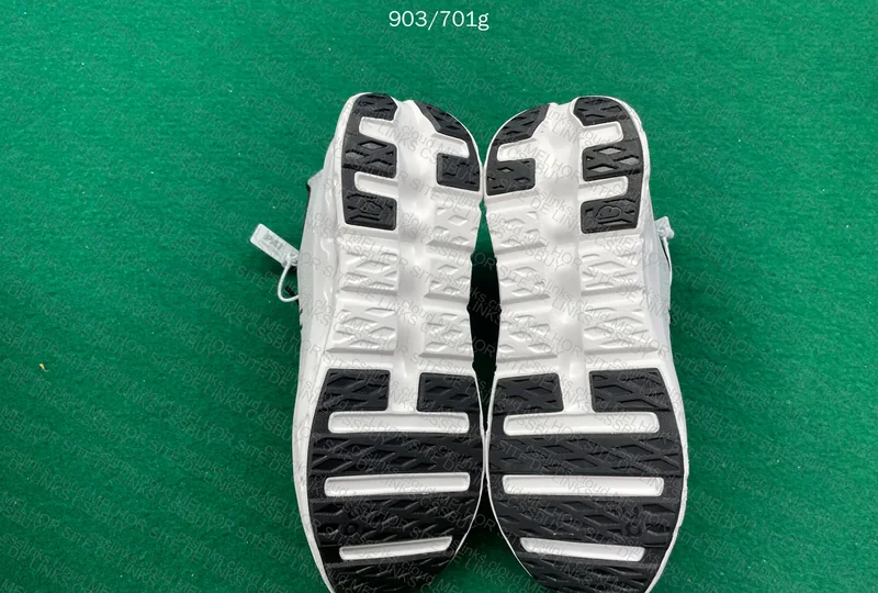 On Running Cloudtilt Sneakers 3
