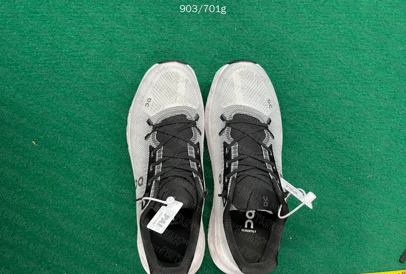 On Running Cloudtilt Sneakers 4