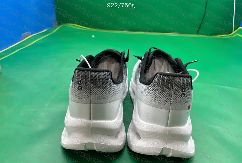 On Running Cloudtilt Sneakers