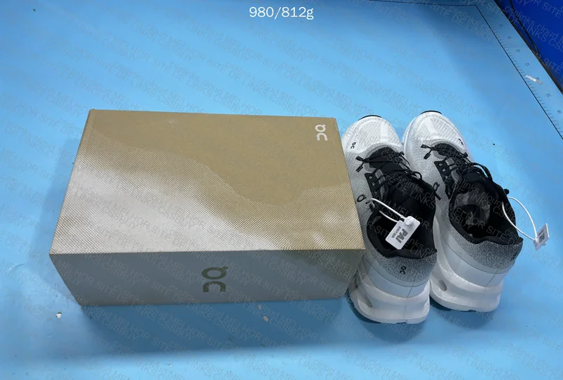 On Running Cloudtilt Sneakers (Returned)