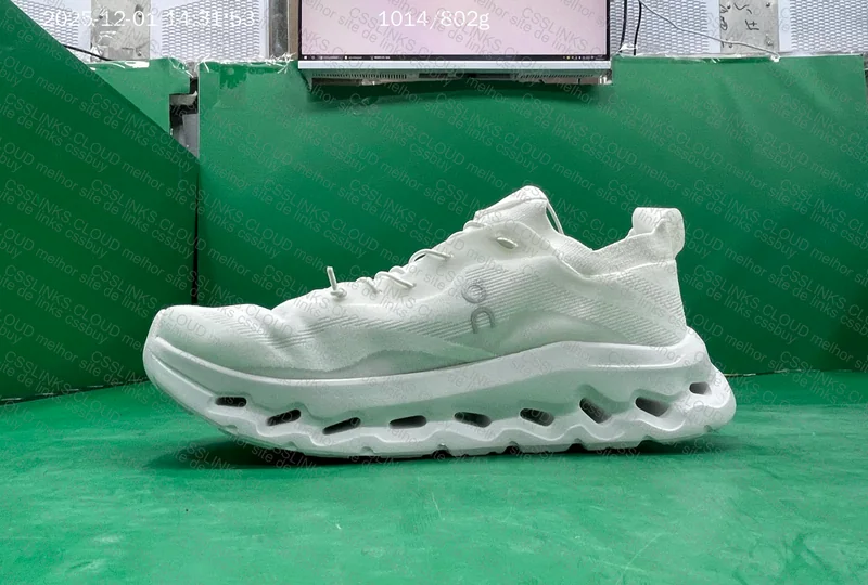 On Cloudtilt Sneakers 9