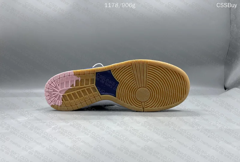 SB Dunk Low LA Dodgers Sneakers 2