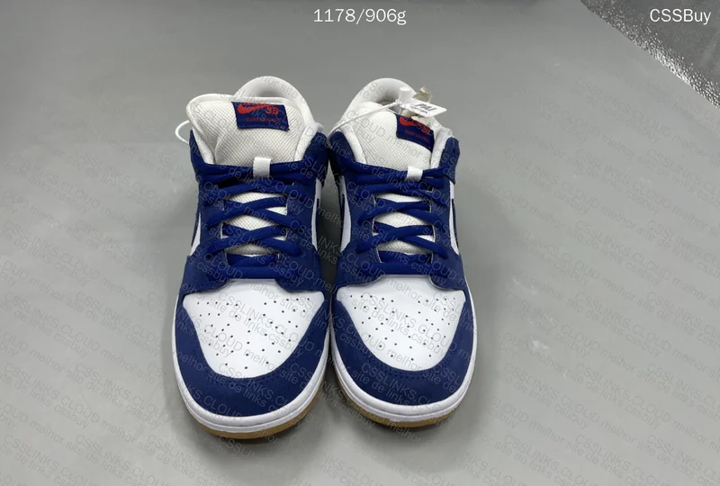 SB Dunk Low LA Dodgers Sneakers 3