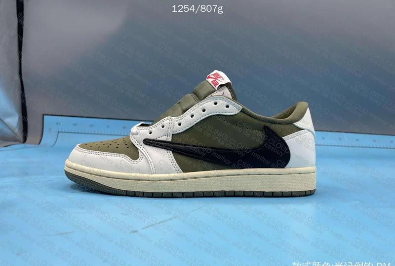 Travis Scott Sneakers 4