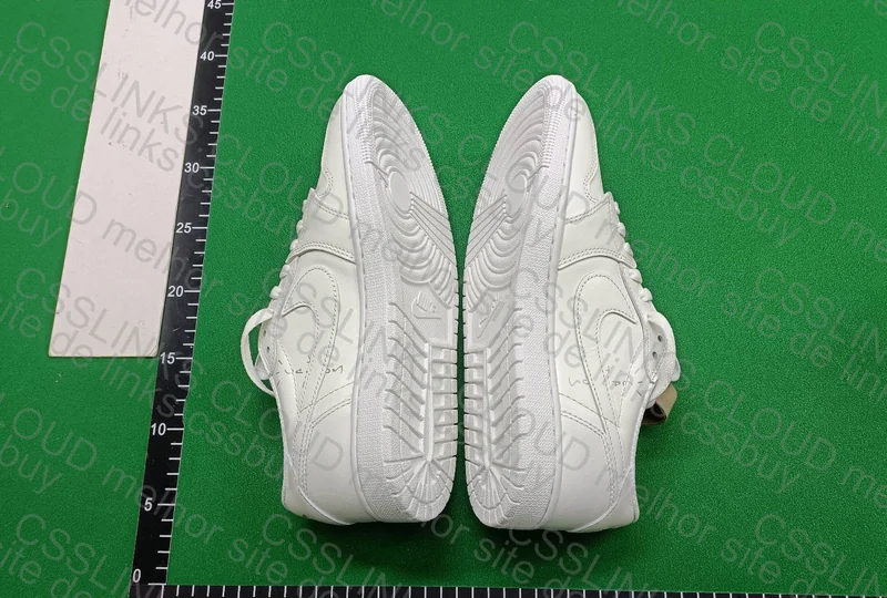 Travis Scott White Party Sneakers 4
