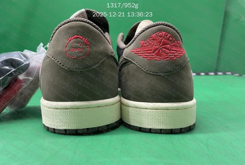 Travis Scott x Air Jordan 1 Low Retro SP Dark Mocha Sneakers 8