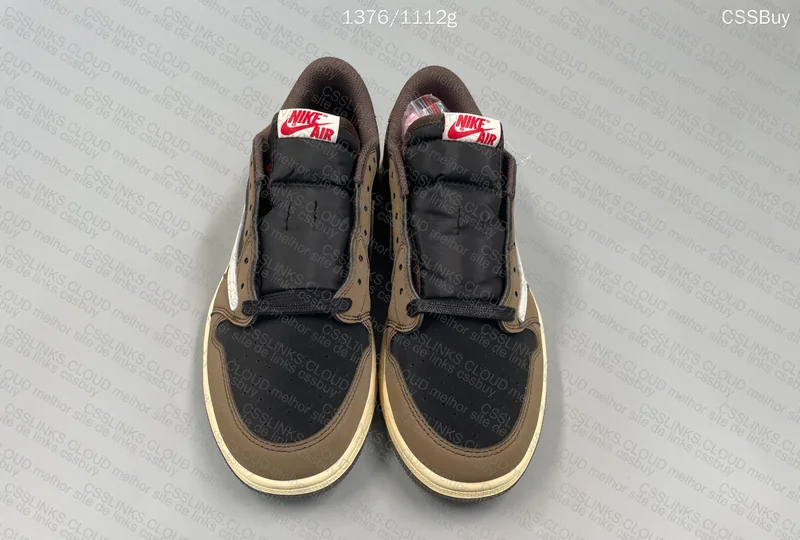 Travis Scott x Air Jordan AJ1 Low Ts x AJ1 Nk Dunk Low Sneakers 6