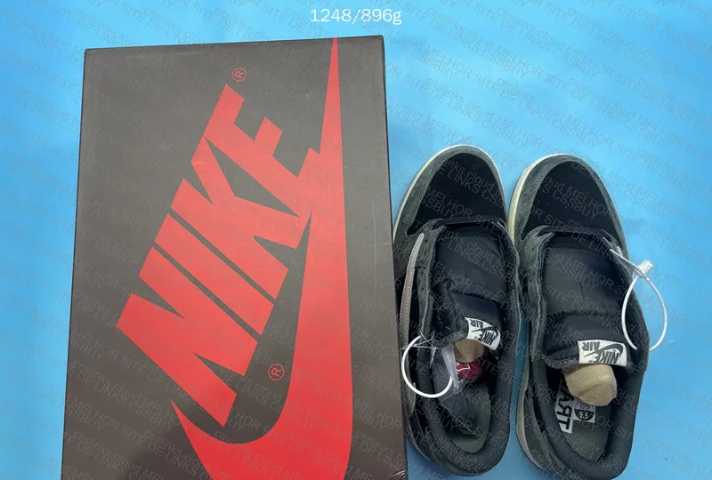 TS Batch FQ Sneakers
