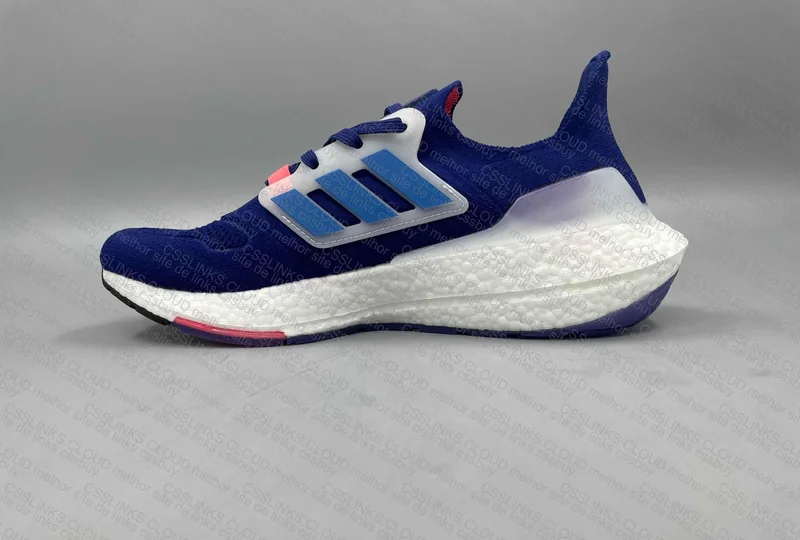 Ultraboost Sneakers 4