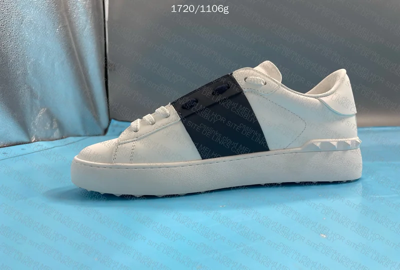 Valentino Sneakers 3