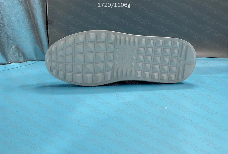 Valentino Sneakers 4