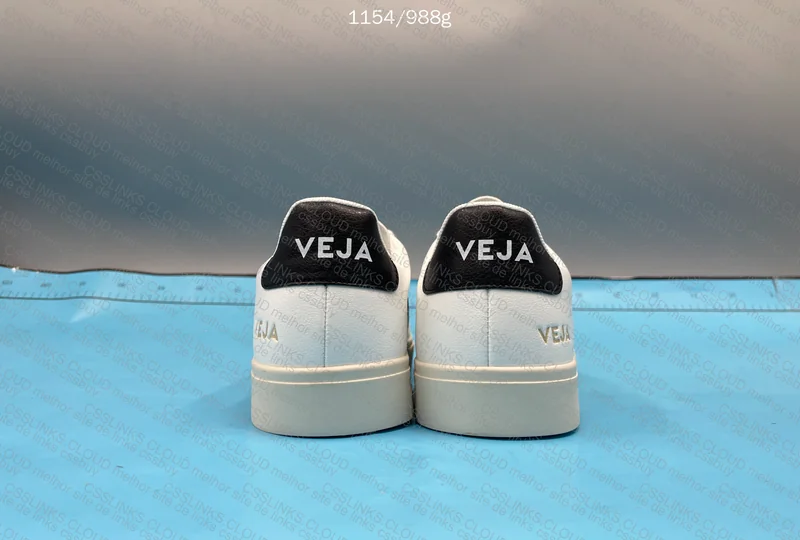 Veja Sneakers
