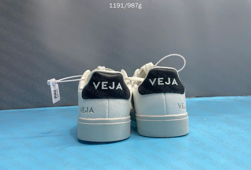 VEJA Sneakers 6