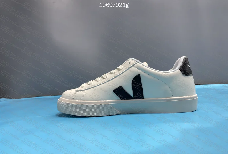 Veja Sneakers