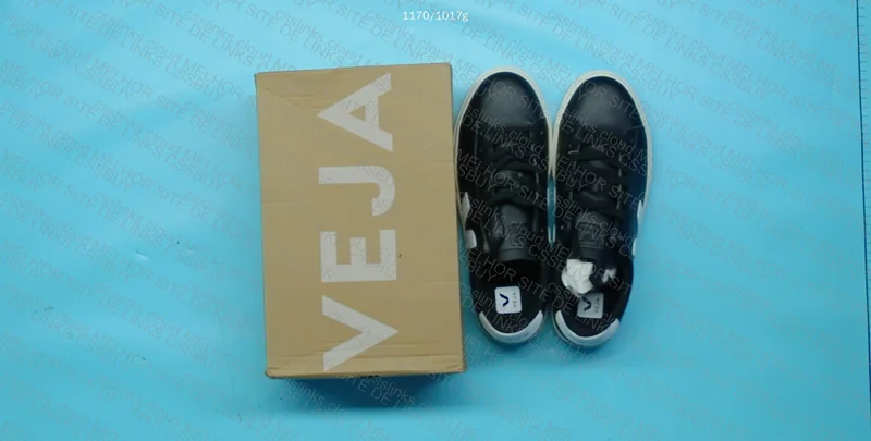 VEJA Sneakers 3