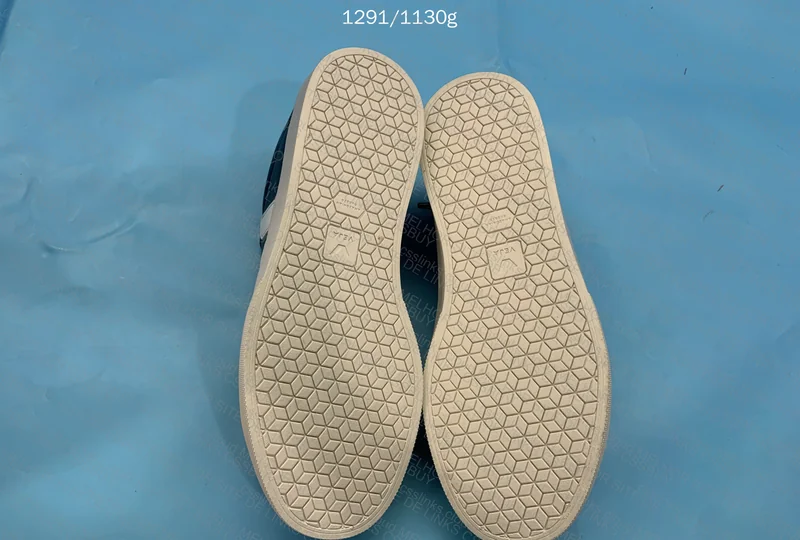 Veja Sneakers