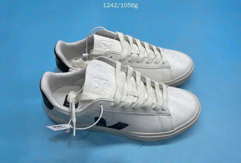 Veja Sneakers