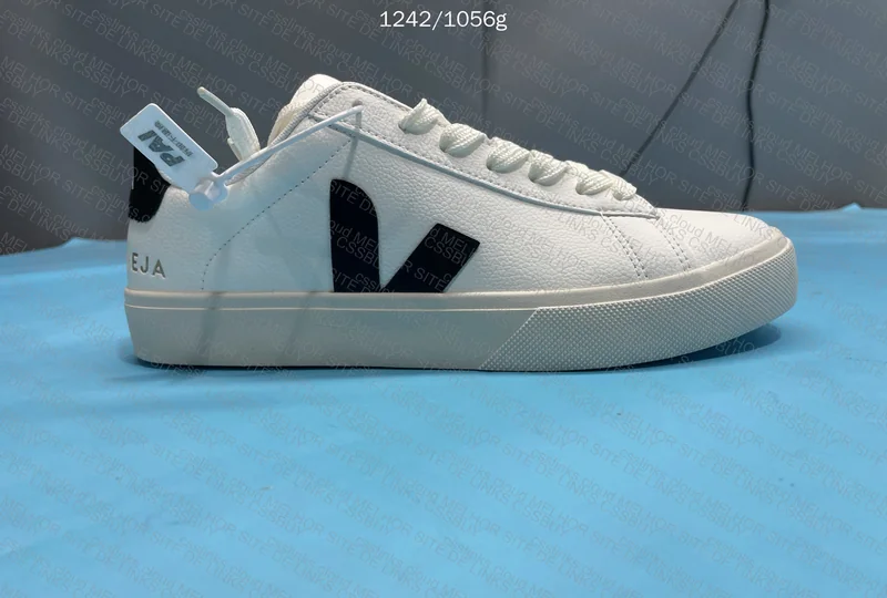 Veja Sneakers 4