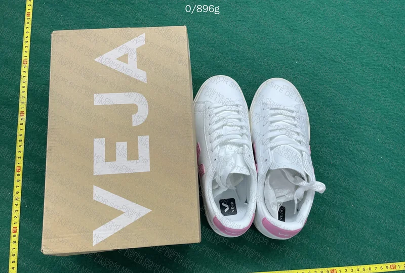 Veja Sneakers