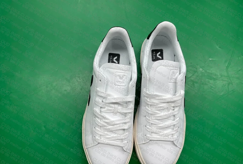 Veja Sneakers 6
