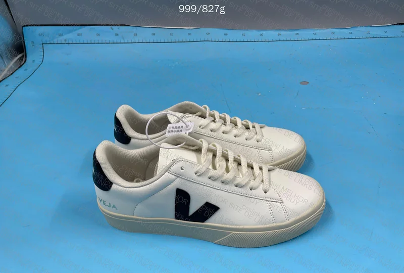 VEJA Sneakers - Need Help Checking