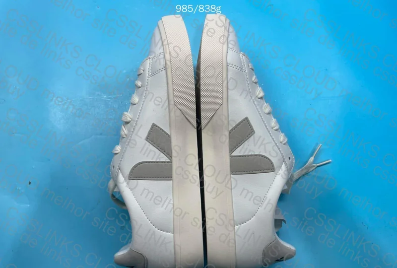 VEJA Sneakers - Batch TZ