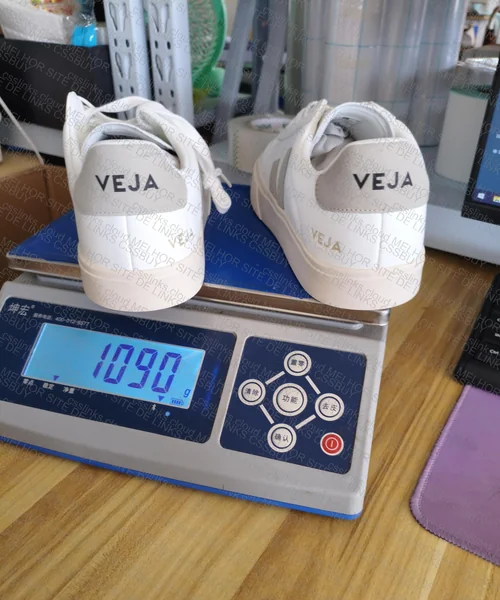 VEJA Sneakers - Batch TZ 4