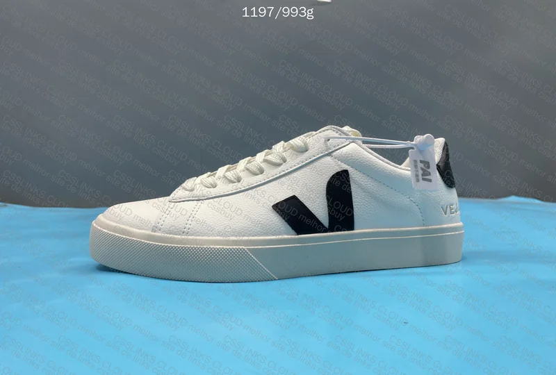 Veja Campus Sneakers