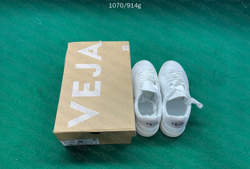 Veja GL Sneakers