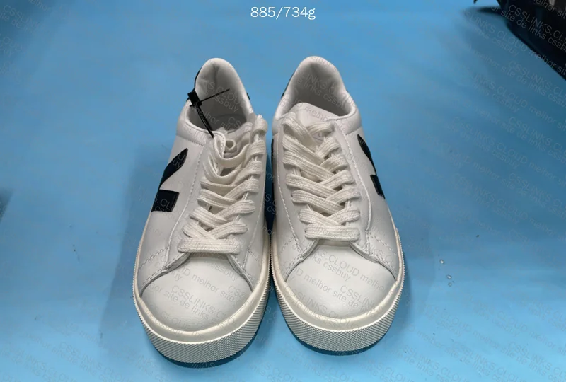 Veja Sneakers (Help Me) 4
