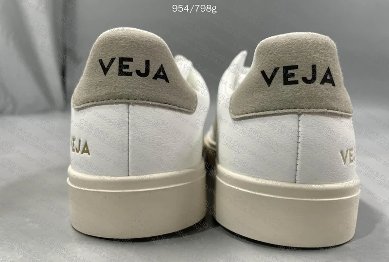 Vert Yolo Sneakers