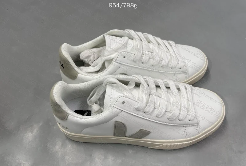 Vert Yolo Sneakers 3