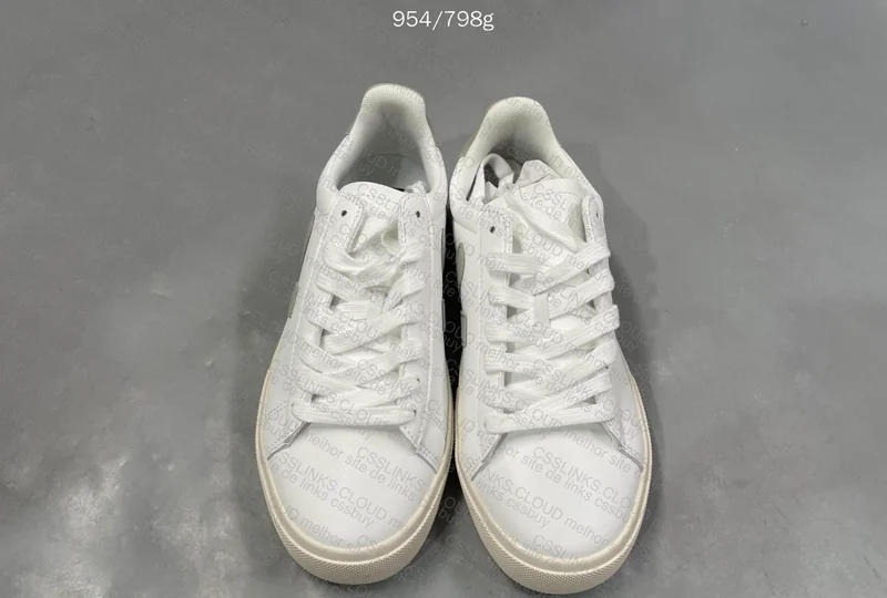 Vert Yolo Sneakers 4