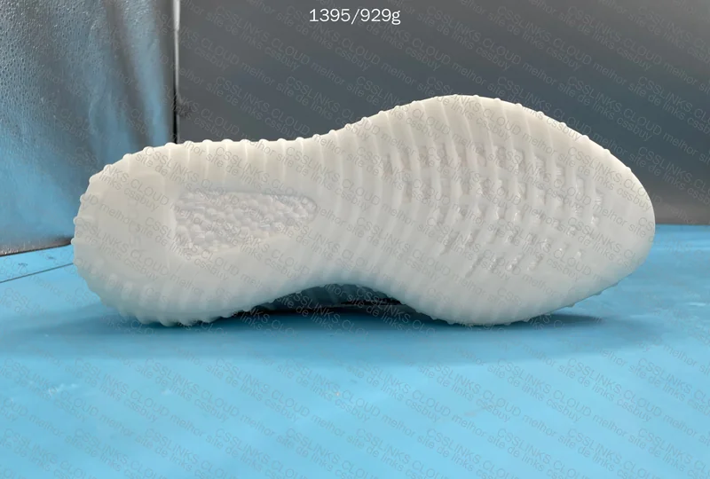 Yeezy 350 Sneakers 5