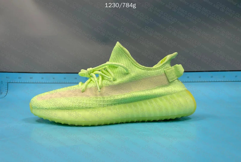 Yeezy 350 Sneakers 6
