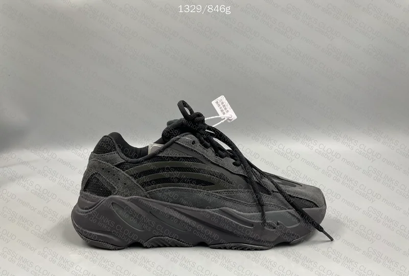 Yeezy 700 V2 Vanta Sneakers 6