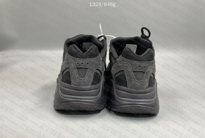 Yeezy 700 V2 Vanta Sneakers 8