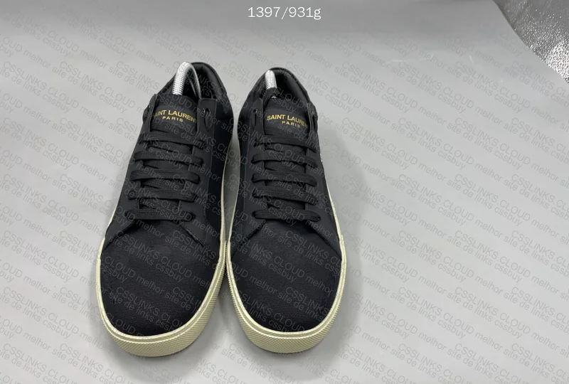 Yves Saint Laurent Sneakers 3