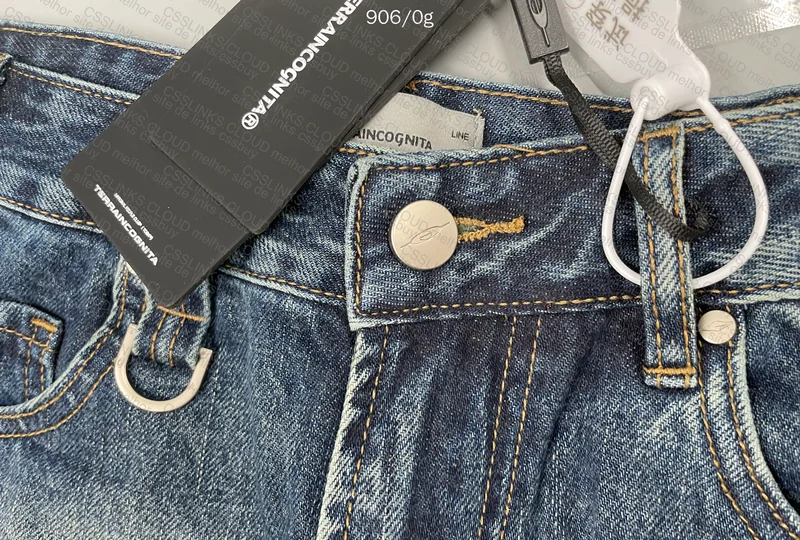 Terra Incognita Washed Jeans 4