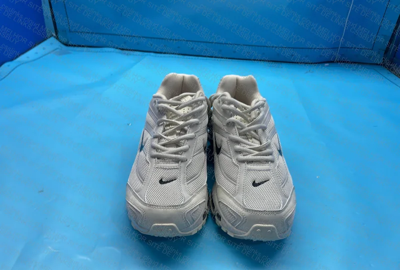 The Nike Shox Ride 2 Light Bone 2