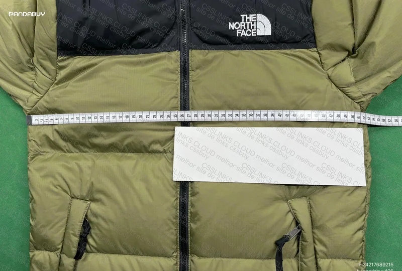 The North Face 1996 Shark Breeder Kids 6