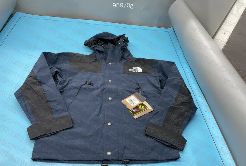 The North Face TNF Jacket (Goretex) - 70y 4