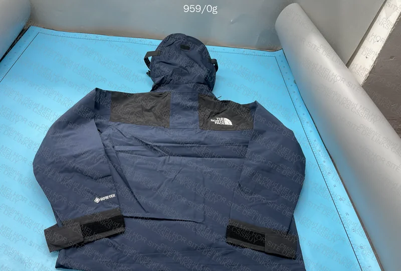 The North Face TNF Jacket (Goretex) - 70y 5