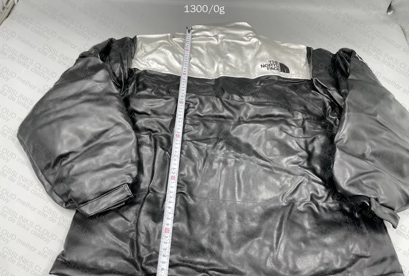 The North Face x Supreme (Size M with measurements) 3